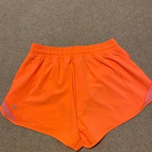 Lululemon Hotty Hot Short 4 inch